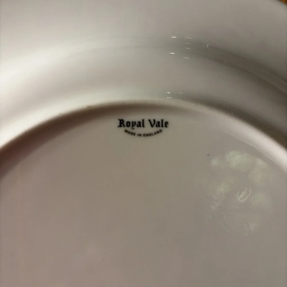 Royal Vale vintage royal